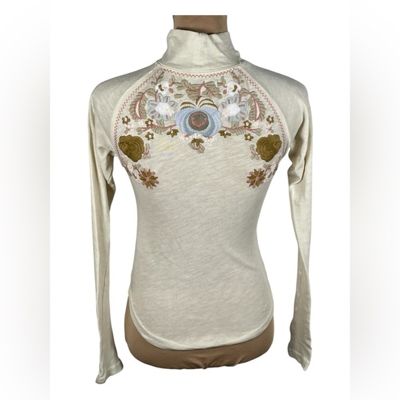 Free People Embroidered Ivory Long Sleeve Tee with Mock Turtleneck. Size XS - Picture 5 of 12